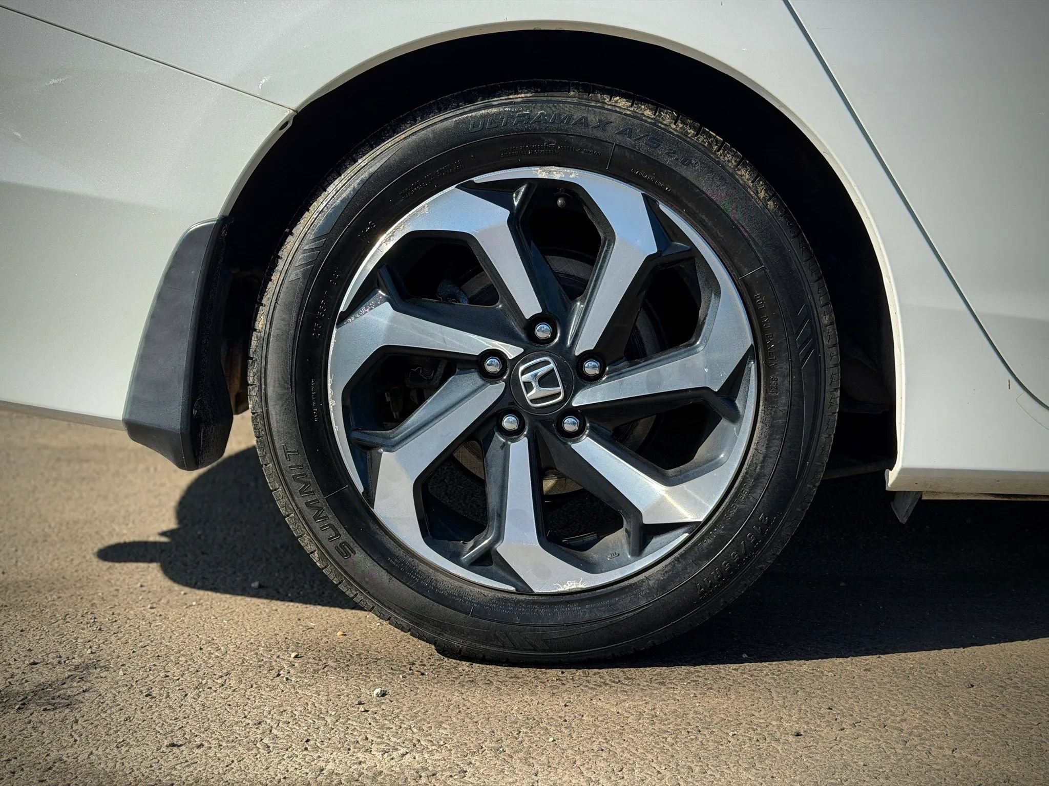 Used 2017 Honda Accord EX-L image 24