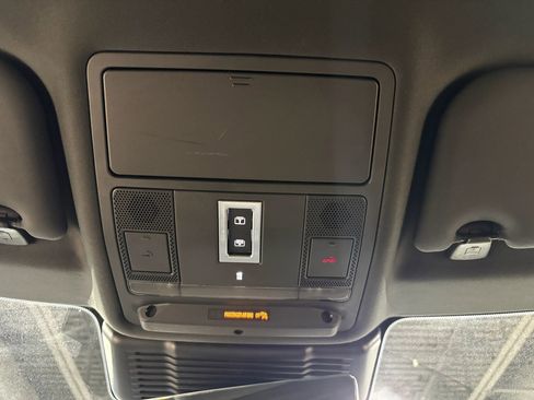 Used 2022 Land Rover Range Rover Evoque SE image 27