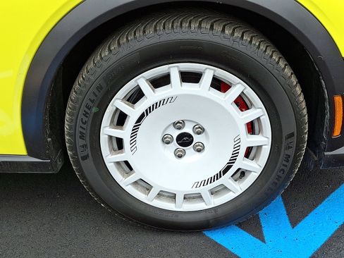 Certified 2024 Ford Mustang Mach-E GT image 9