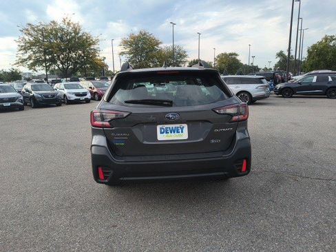Used 2021 Subaru Outback 2.5i image 4