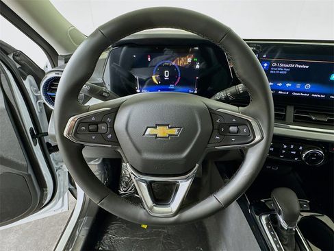 New 2026 Chevrolet Trax LT w/ Driver Confidence Package image 6