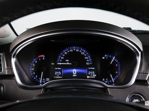 Used 2016 Cadillac SRX Luxury image 17