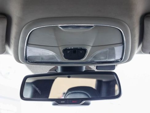 Used 2017 Jeep Cherokee Limited FWD image 17