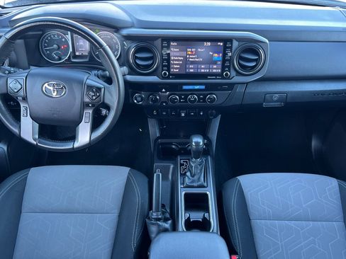 Certified 2023 Toyota Tacoma TRD Off-Road image 10
