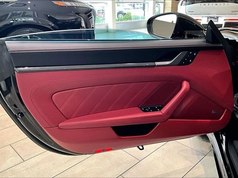 Used 2025 Porsche 911 Carrera RWD image 20