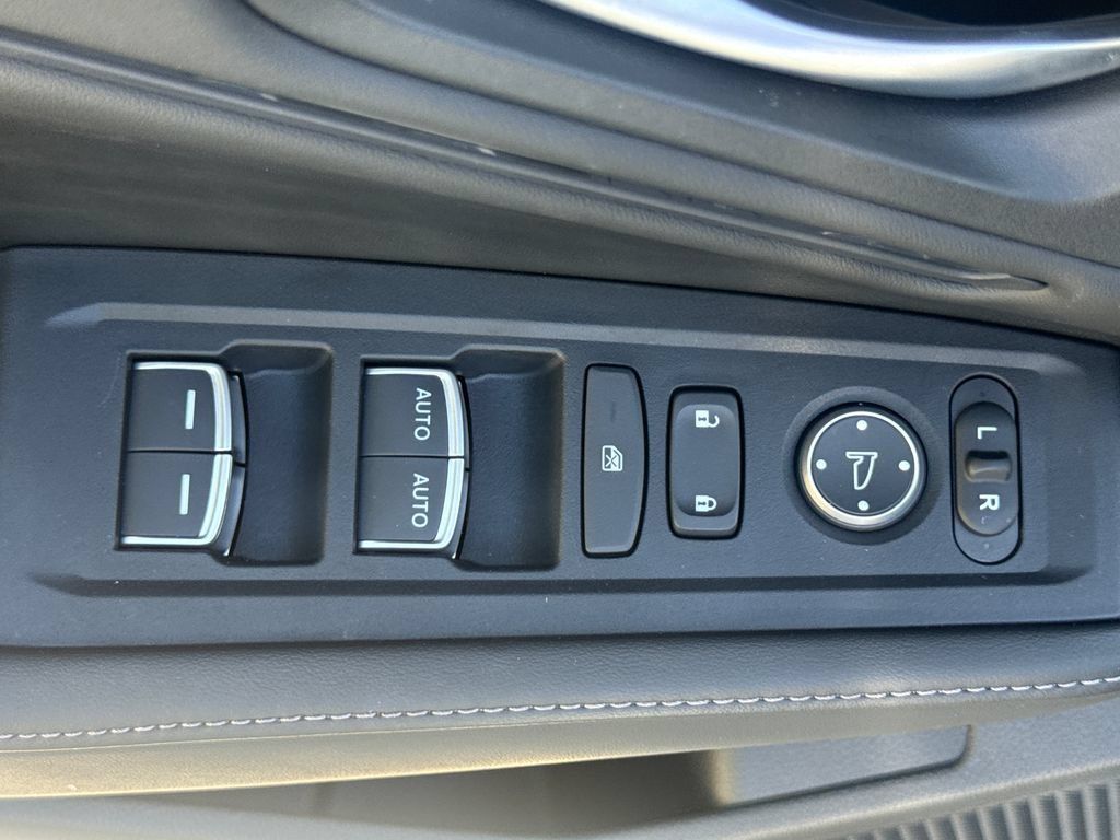 Certified 2025 Honda Accord Sport image 15