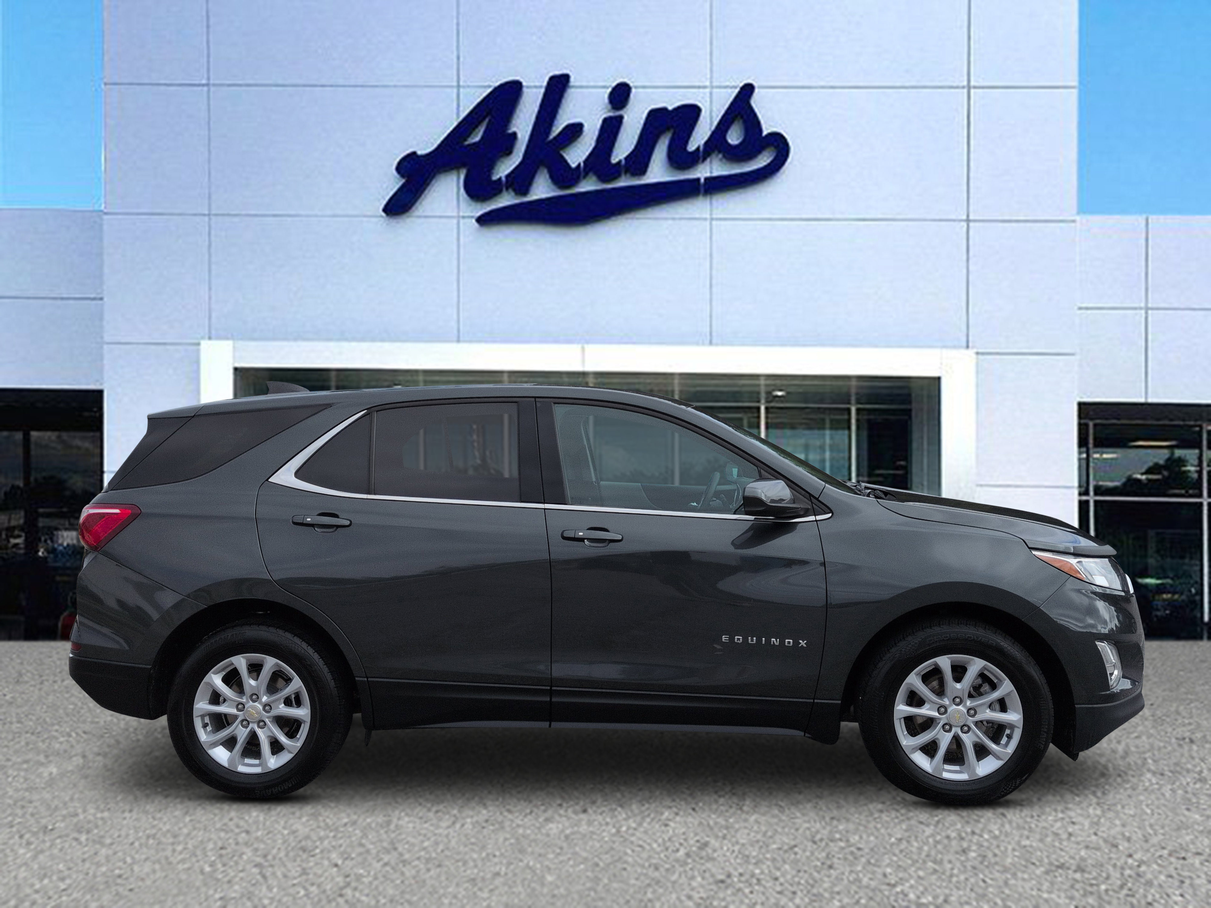 Used 2019 Chevrolet Equinox LT FWD image 1