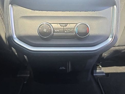 Used 2025 Ford Expedition Max Active AWD/4WD image 41