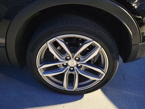 Certified 2023 Cadillac XT4 Sport FWD image 3