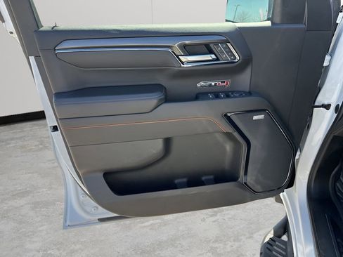 Used 2022 GMC Sierra 1500 AT4 w/ AT4 Premium Package image 25