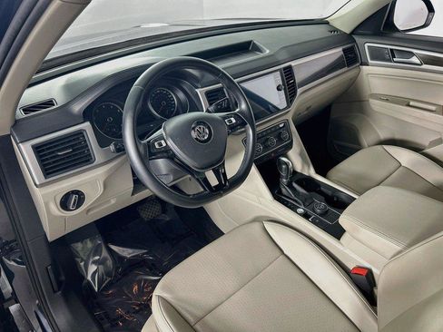 Used 2018 Volkswagen Atlas SE AWD/4WD image 9