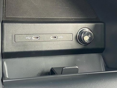 Used 2024 Audi Q4 e-tron Premium Plus w/ Premium Plus image 15