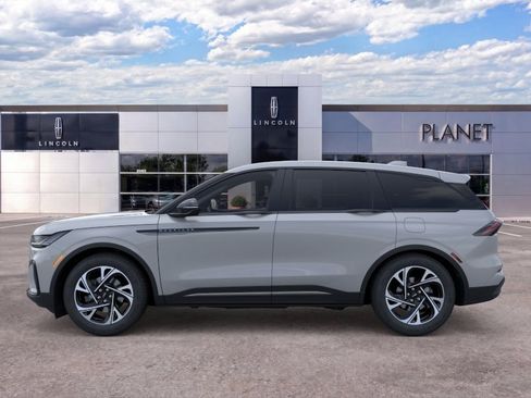 New 2026 Lincoln Nautilus Premier w/ Jet Appearance Package AWD/4WD image 3