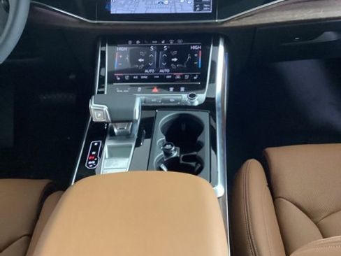 New 2026 Audi Q8 Prestige image 23