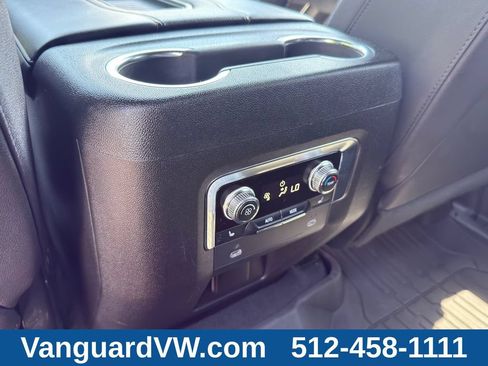 Used 2023 GMC Yukon AT4 AWD/4WD image 25