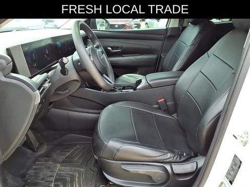 Used 2025 Hyundai Tucson SE FWD image 16