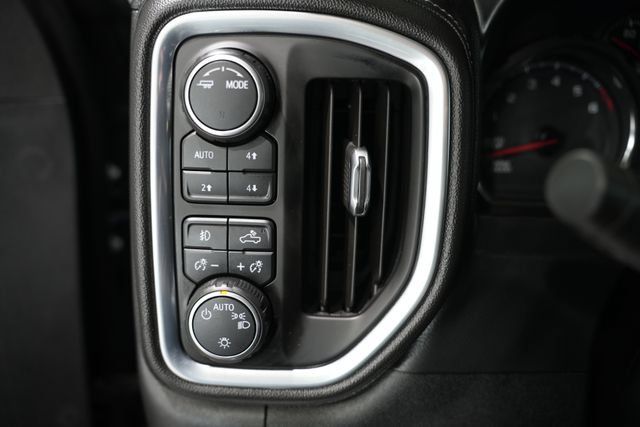 Used 2020 Chevrolet Silverado 1500 RST w/ True North Edition AWD/4WD image 13