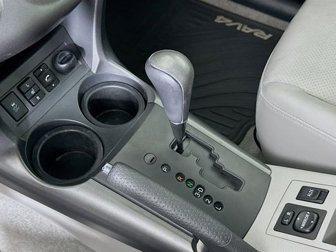 Used 2010 Toyota RAV4 Limited image 25