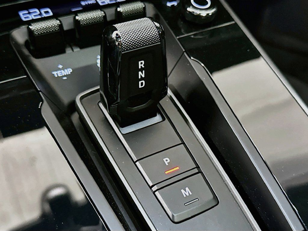 Certified 2024 Porsche 911 Carrera S RWD image 18