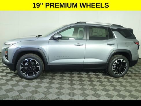 New 2026 Chevrolet Equinox LT w/ Convenience Package II FWD image 7