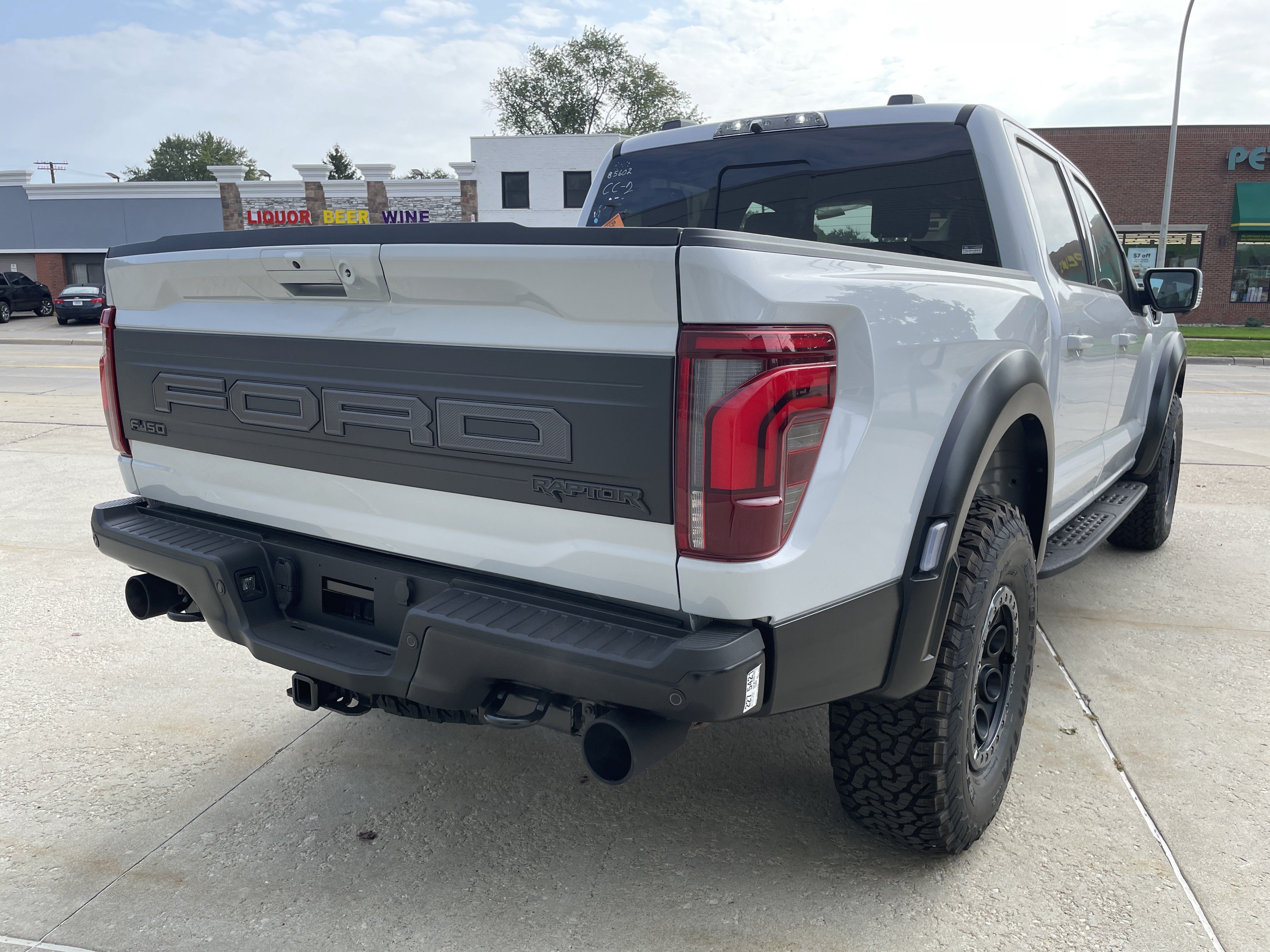 New 2025 Ford F150 Raptor AWD/4WD image 4