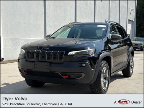 Used 2019 Jeep Cherokee Trailhawk w/ Comfort/Convenience Group AWD/4WD image 1