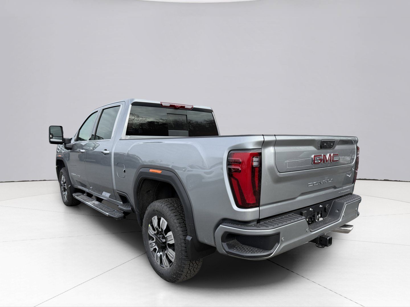 Used 2026 GMC Sierra 2500 Denali w/ Denali Reserve Package AWD/4WD image 8