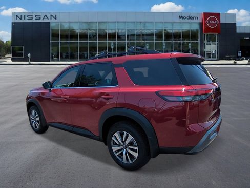 New 2026 Nissan Pathfinder SL FWD image 3