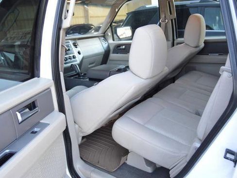 Used 2010 Ford Expedition XLT AWD/4WD image 46