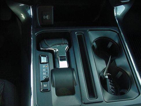 Used 2022 Ford F150 XLT w/ Equipment Group 302A High image 27