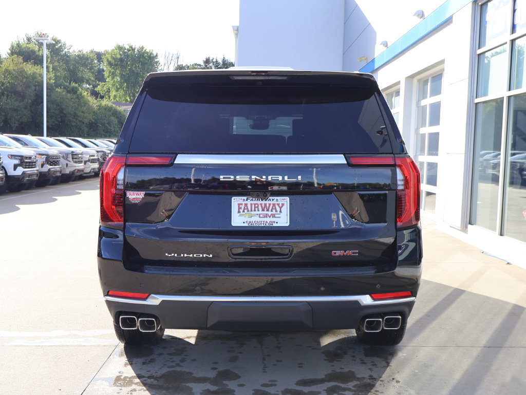 New 2026 GMC Yukon Denali w/ Denali Reserve Package AWD/4WD image 9