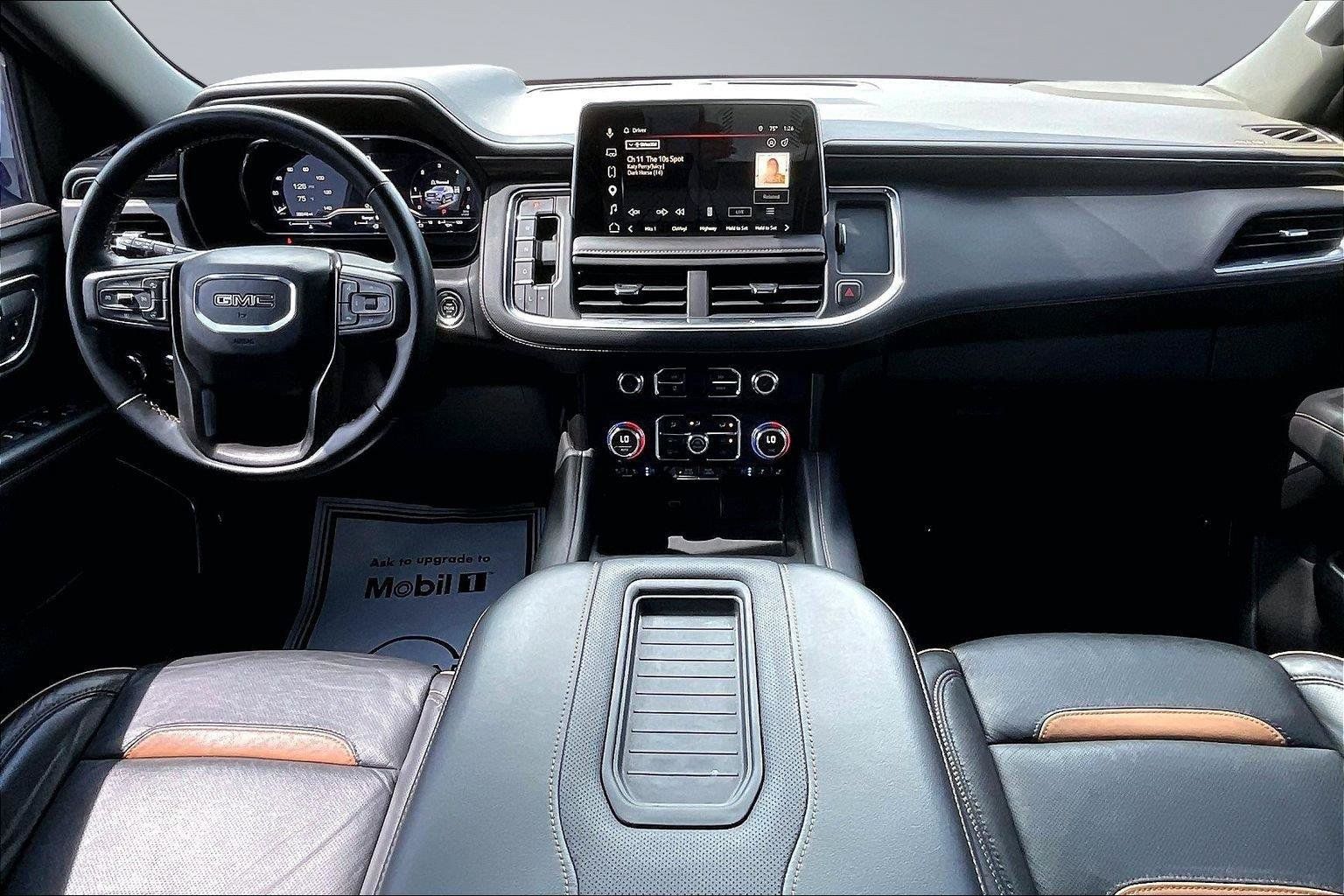 Used 2024 GMC Yukon AT4 w/ AT4 Premium Plus Package AWD/4WD image 17