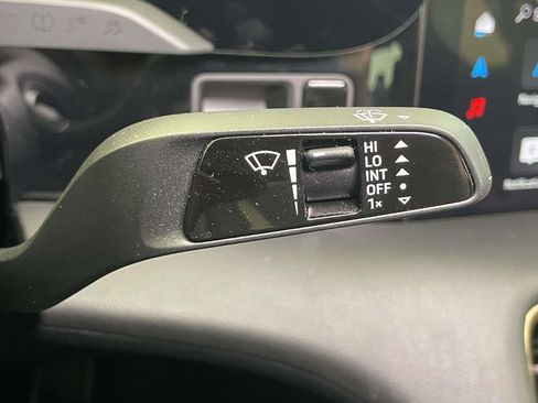 Certified 2025 Porsche Taycan 4S AWD/4WD image 43