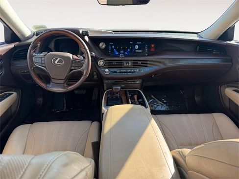 Used 2018 Lexus LS 500 image 10
