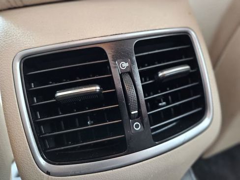 Used 2018 Ford Escape SEL image 28