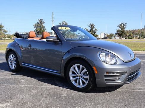 Used 2017 Volkswagen Beetle 1.8T Classic image 2
