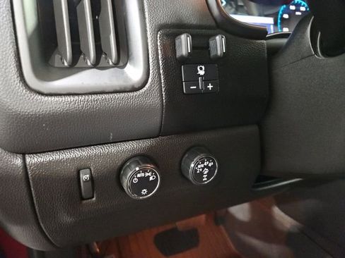 Used 2019 Chevrolet Colorado ZR2 w/ LPO, Premium Interior Package image 17