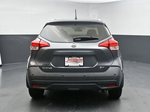 Used 2020 Nissan Kicks SV image 8