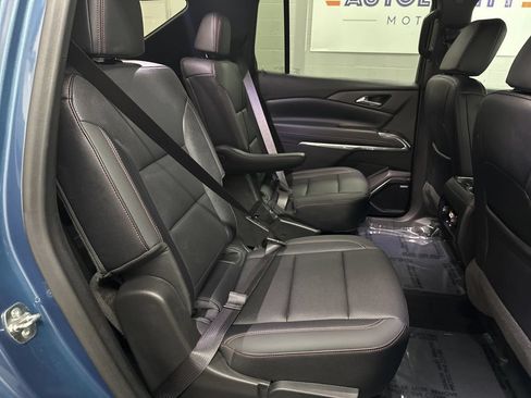 Used 2025 Chevrolet Traverse Z71 w/ Enhanced Driving Package AWD/4WD image 21