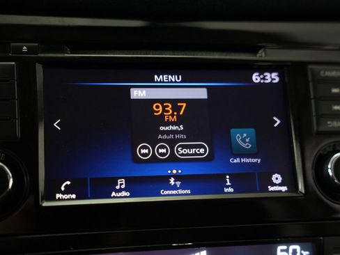 Used 2020 Nissan Rogue SV FWD image 18