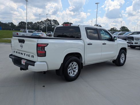 Used 2025 Nissan Frontier S w/ S Utility Package RWD image 6