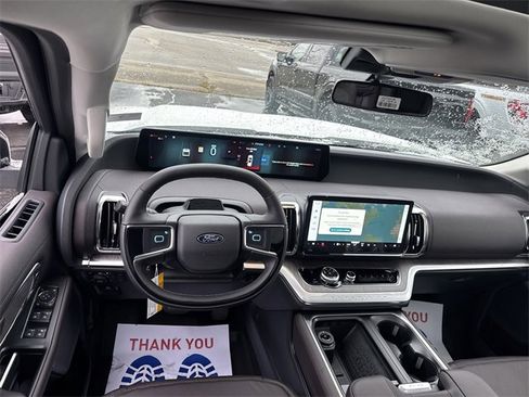 New 2025 Ford Expedition Max Platinum w/ Platinum Ultimate Package image 15