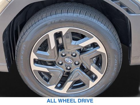Used 2025 Subaru Forester Limited AWD/4WD image 30