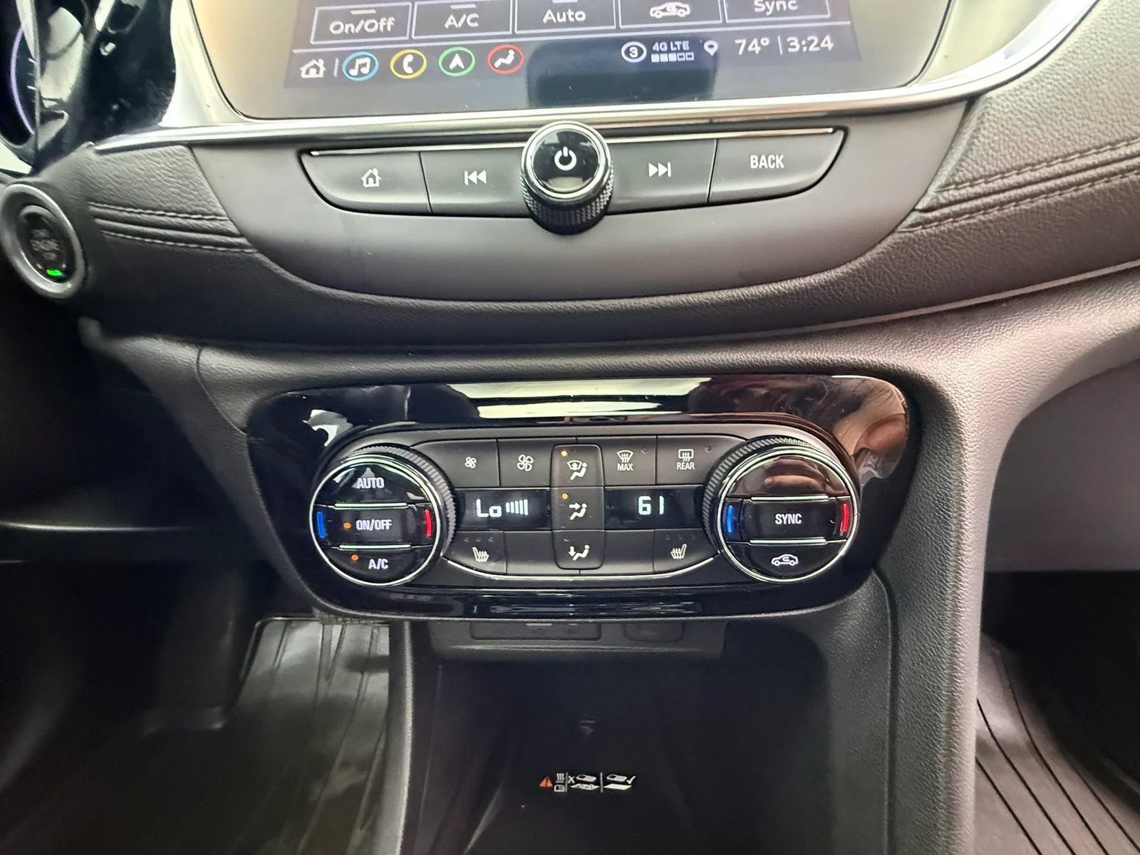 Used 2021 Buick Encore GX Essence w/ Advanced Technology Package FWD image 14