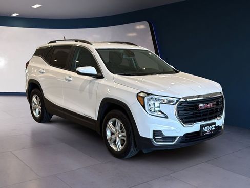Used 2023 GMC Terrain SLE w/ Driver Convenience Package AWD/4WD image 1