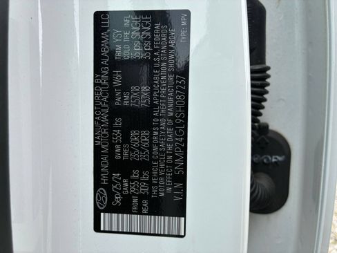 Used 2025 Hyundai Santa Fe SEL FWD image 27