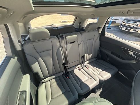 Used 2025 Audi Q7 3.0T Premium Plus image 30