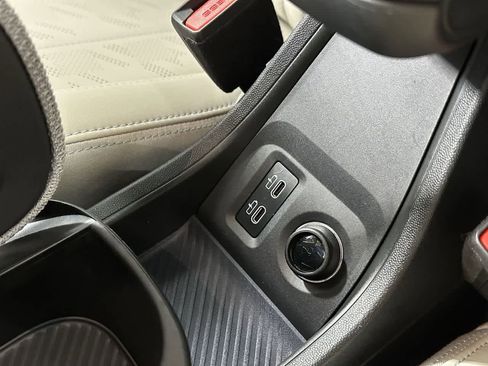 Certified 2025 MINI Cooper 2-Door Hardtop image 22