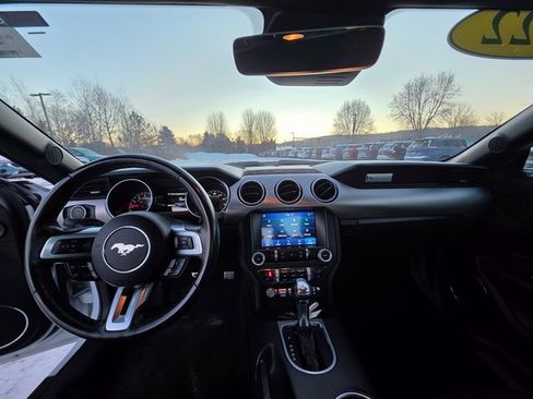 Used 2022 Ford Mustang Premium image 19