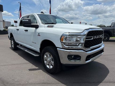 Used 2024 RAM 2500 Big Horn w/ Off Road Package AWD/4WD image 5